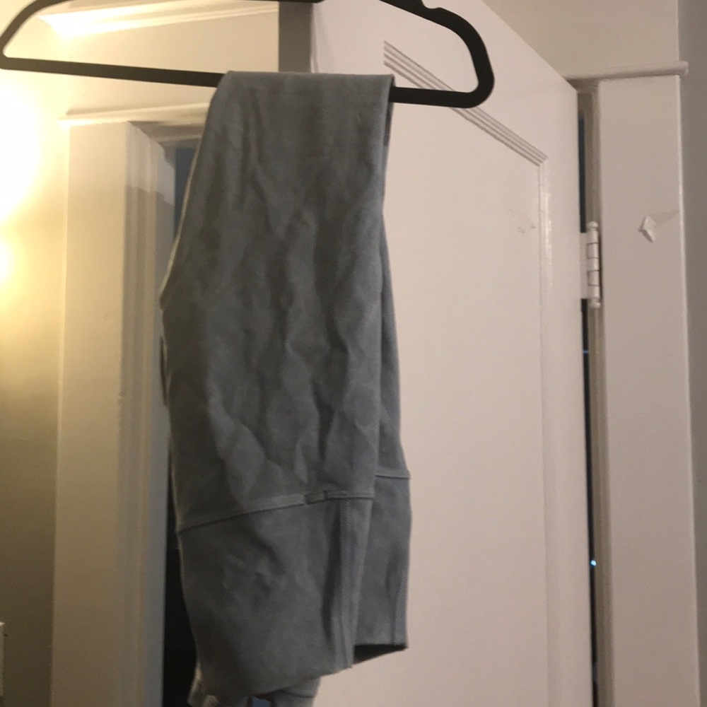 Lululemon wunder under